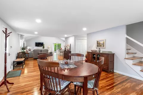 19 Katian Way, Mashpee, MA 02649 photo 4