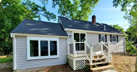 286 Raynor Ave, Whitman, MA 02382
