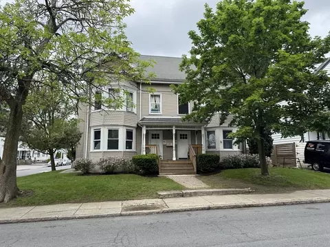 40 Freeman St, Framingham, MA 01702