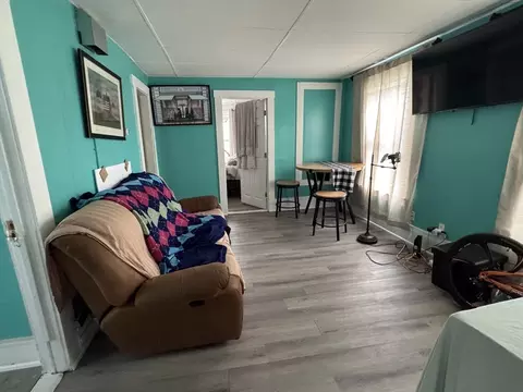 40 Freeman St, Framingham, MA 01702 photo 4