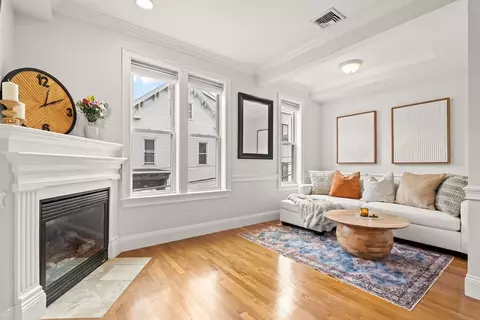 53 Woodward St #2, Boston, MA 02127