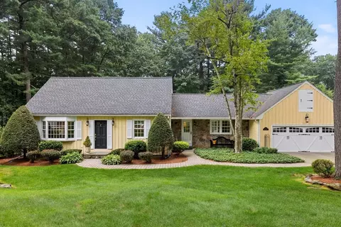 10 Granada Way, Andover, MA 01810