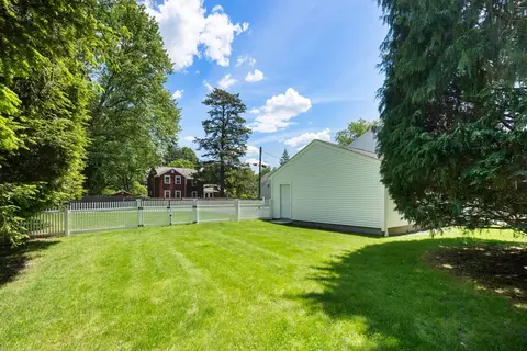 11 Brookmere Ave, Wellesley, MA 02482 photo 32