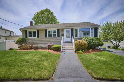 2 Sheffield Dr, Peabody, MA 01960
