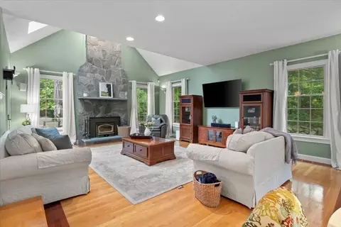 22 Dover Dr, Walpole, MA 02081 photo 15