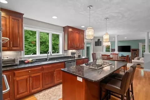 22 Dover Dr, Walpole, MA 02081 photo 10