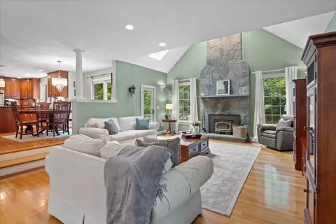 22 Dover Dr, Walpole, MA 02081 photo 16
