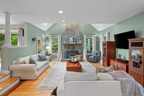 22 Dover Dr, Walpole, MA 02081 photo 14