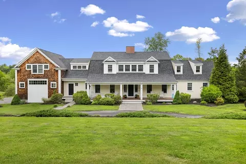 81 Hanover Rd, Carlisle, MA 01741