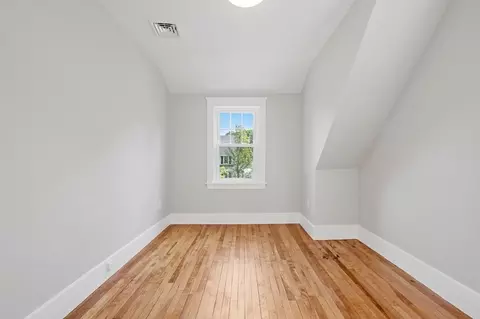 47 Brighton Rd, Worcester, MA 01606 photo 28