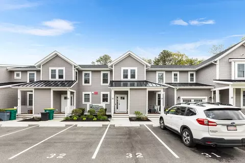 7 E Dexter Ave #32, Woburn, MA 01801