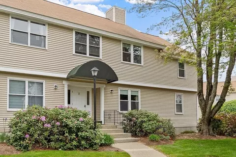 425 Main St #8B, Hudson, MA 01749