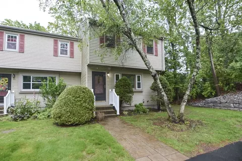 154 E Bacon St #B6, Plainville, MA 02762