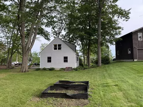 26 Horseshoe Cir, Ware, MA 01082 photo 13