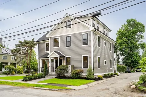 38 Green St #38, Watertown, MA 02472