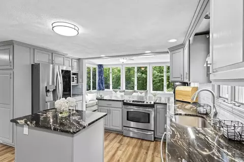 404 Holmes St, Hanson, MA 02341