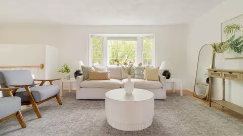 50 Hillside Rd, Tewksbury, MA 01876