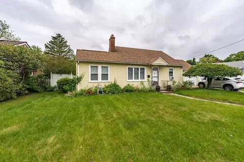 276 Oak St, Springfield, MA 01151 photo 3