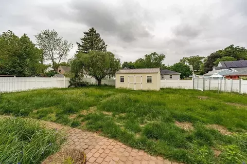 276 Oak St, Springfield, MA 01151 photo 6