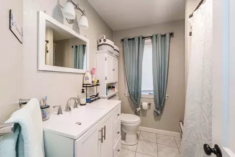 276 Oak St, Springfield, MA 01151 photo 22