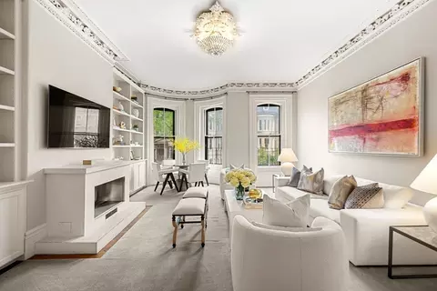 22 Rutland Sq #2, Boston, MA 02118