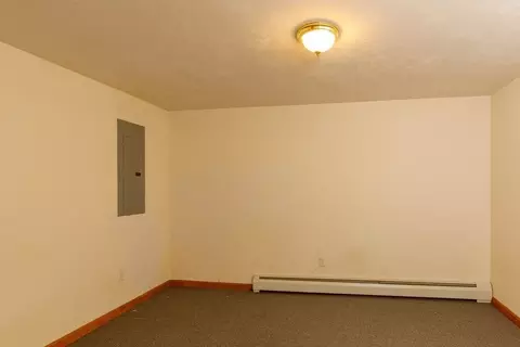 Bedroom - 101 Holt Rd, Ashburnham, MA 01430 photo 4 of 4