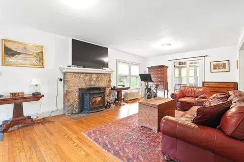 20 Ferrante Ave, Greenfield, MA 01301 photo 4