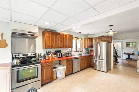 20 Ferrante Ave, Greenfield, MA 01301 photo 13