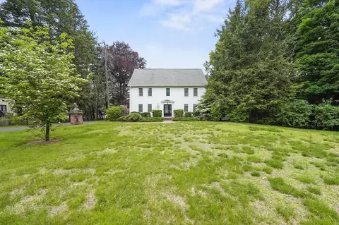 384 Longmeadow St, Longmeadow, MA 01106