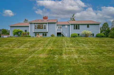 21 Nourse St, Westborough, MA 01581