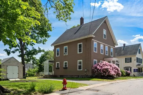4 Walcott St, Maynard, MA 01754 photo 2