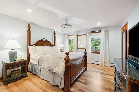 Bedroom - 15 Youngs Rd, Gloucester, MA 01930 photo 5 of 8