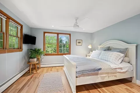 Bedroom - 15 Youngs Rd, Gloucester, MA 01930 photo 3 of 8