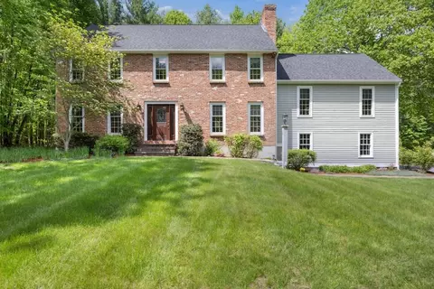 30 Woodstone Rd, Northborough, MA 01532