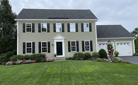 14 Cavite St, Devens, MA 01434