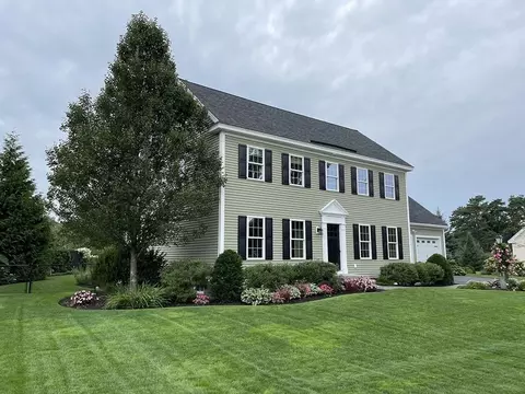 14 Cavite St, Devens, MA 01434 photo 2