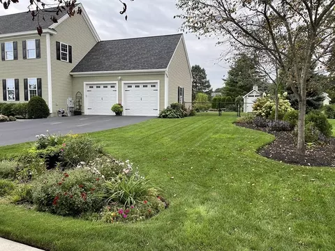 14 Cavite St, Devens, MA 01434 photo 8