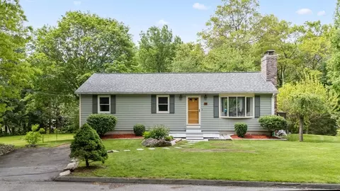 34 Heath Rd, Shrewsbury, MA 01545