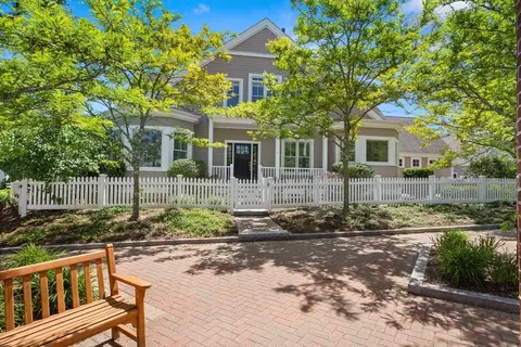 7 Moray Ln #7, Ipswich, MA 01938