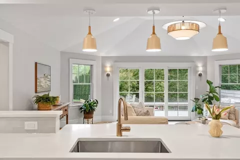 85 Pine St, Concord, MA 01742 photo 5