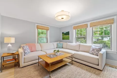 85 Pine St, Concord, MA 01742 photo 8