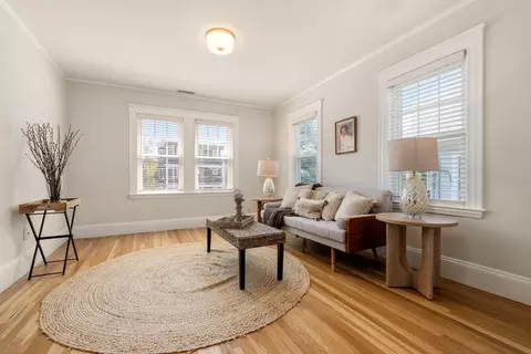 62 Craigie St #62, Somerville, MA 02143