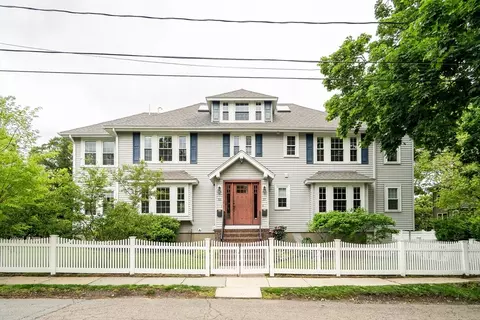 57 Elm St #57, Belmont, MA 02478