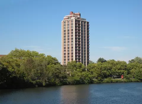 1010 Memorial Dr #3F, Cambridge, MA 02138