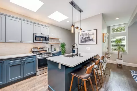101 Draper St #3, Boston, MA 02122