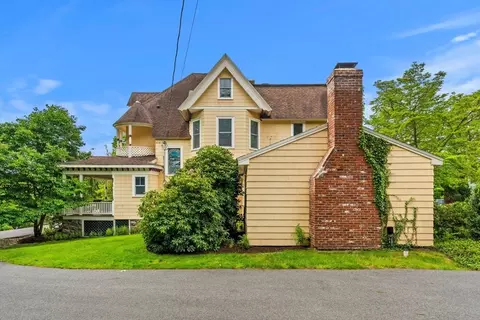104 Main St, Topsfield, MA 01983 photo 4