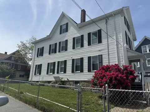 376 Summer St, New Bedford, MA 02740