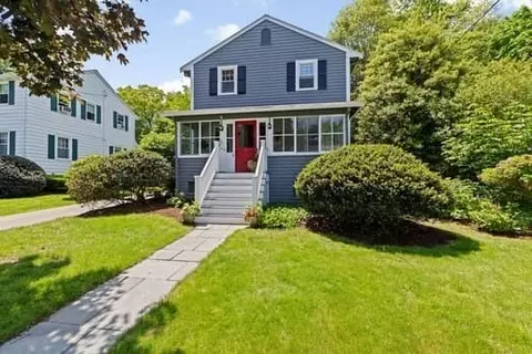 21 Fairview Rd, Needham, MA 02492