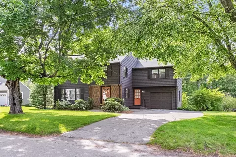 24 Meadow Brook Ln, Reading, MA 01867