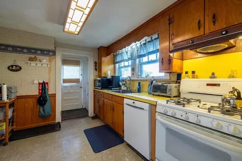 9 Parkman Rd, Reading, MA 01867 photo 22